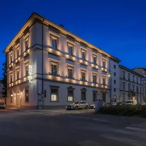 **** Hotel Ariele Włochy