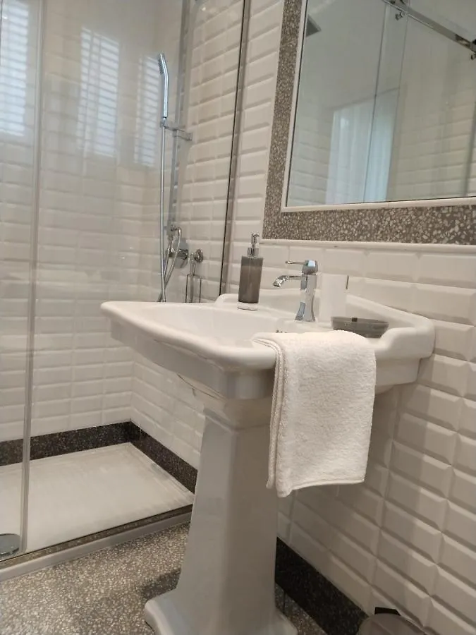 B&B Vivere Palermo 2*,