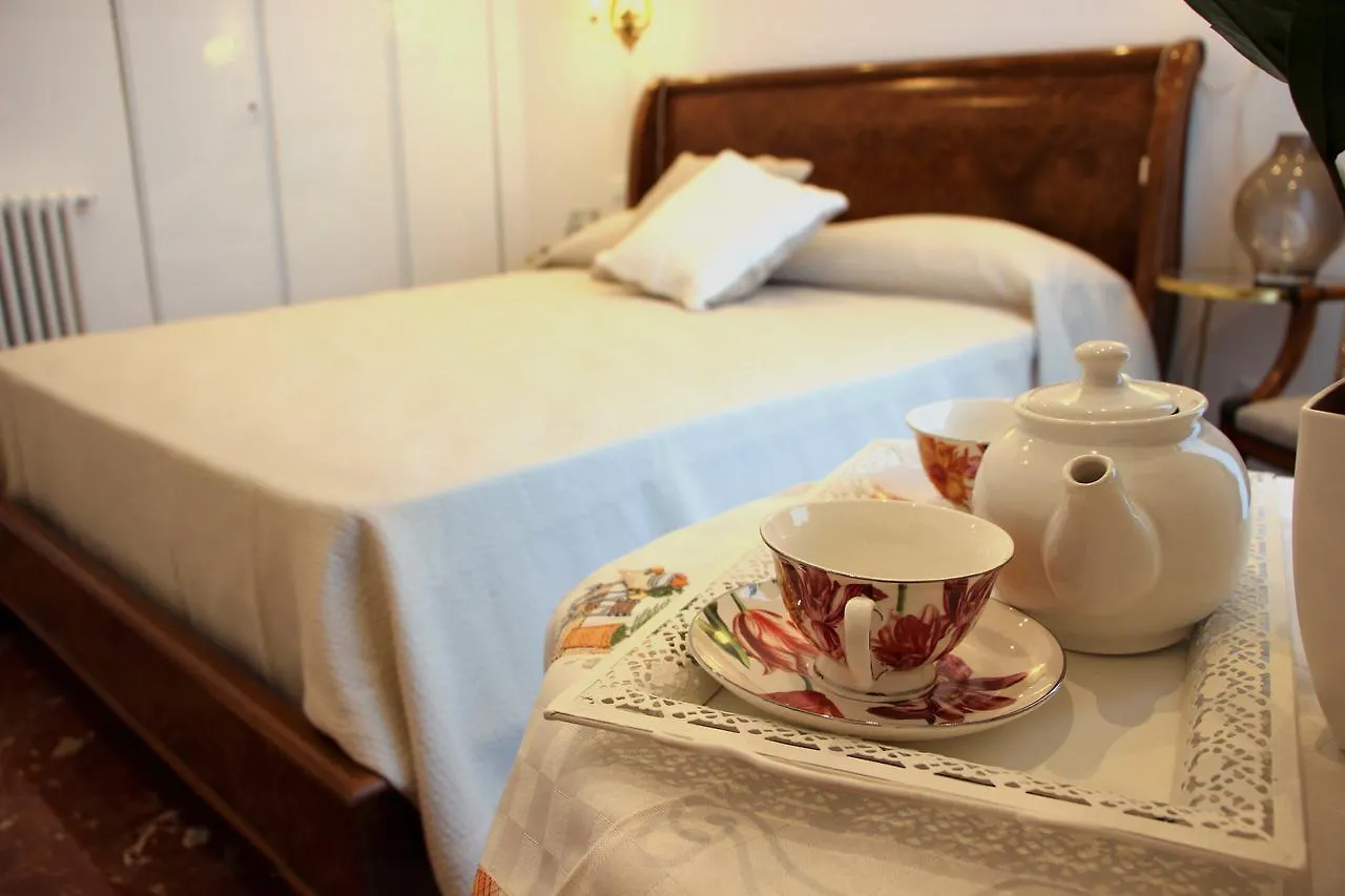 B&B Vivere Palermo 2*,